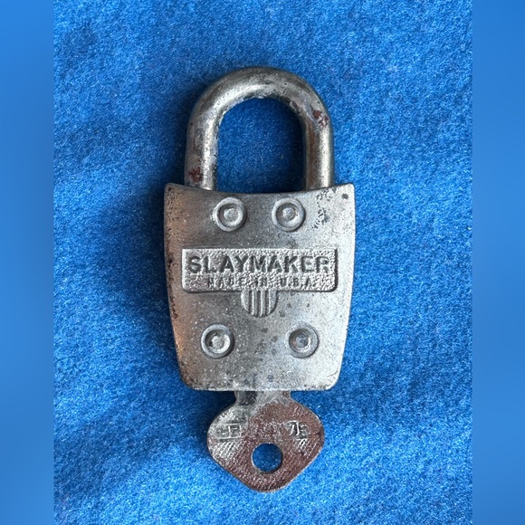 Vintage Slaymaker Rustless  Antique Padlock. Works w/1 key. Rare Patina Steel. - Picture 2 of 8